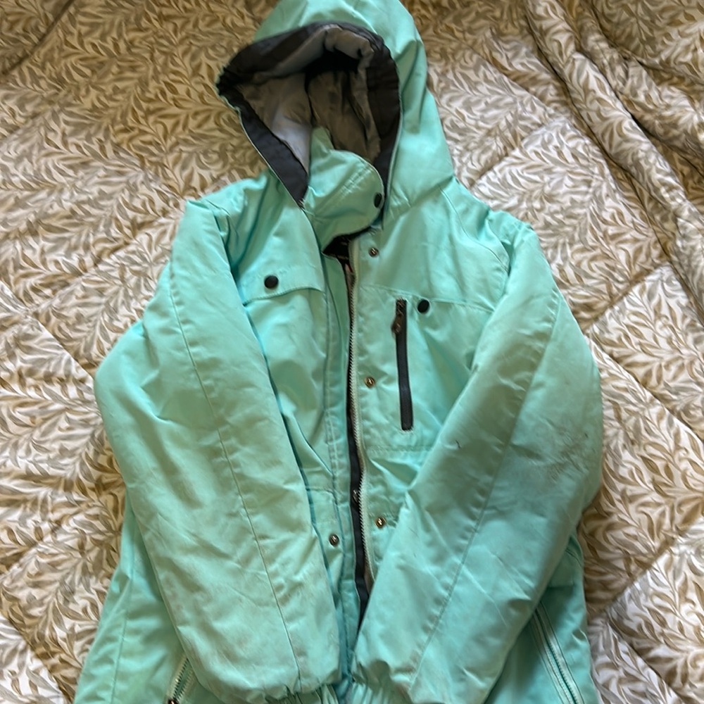 Arctix girls winter jacket. Large. It’s a teal color